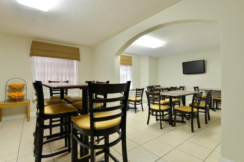 Sleep Inn Sarasota North Exterior photo